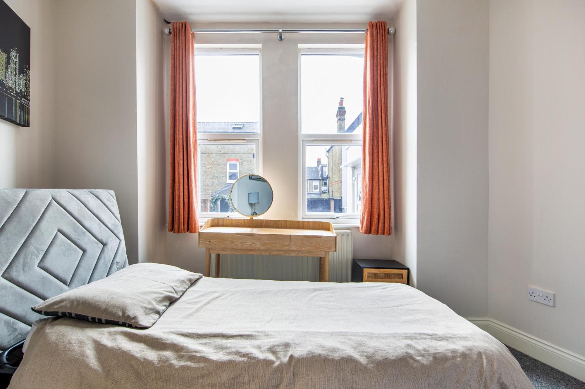Cosy 1 Bed Apartment With Free Parking Close To Underground Station Zone 2 For Quick Access To Central London Up To 5 Guests Esterno foto